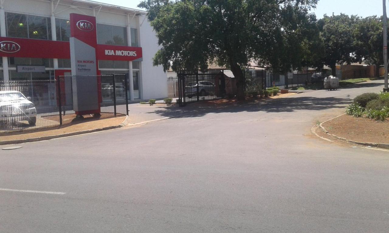 Acacia Guesthouse Kempton Park Exterior foto